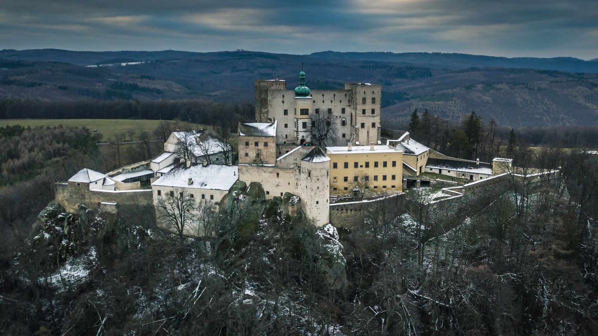 BUCHLOV CASTLE