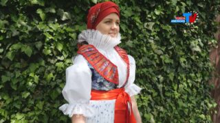 Czech-Folk-Costume-from-Buchlovice