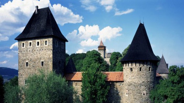 helfstyn - hrad 500x247