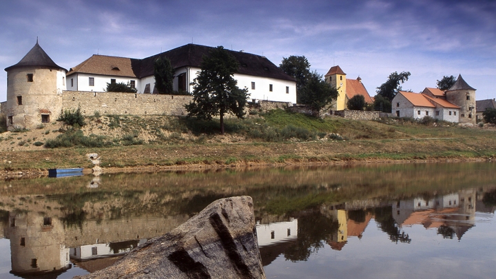Zumberk Castle